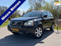 Volvo XC90 - 2.4 D5 Limited Edition Automaat / 7 Persoons / Leder / Navi / Xenon / Trekhaak / Stoelverw