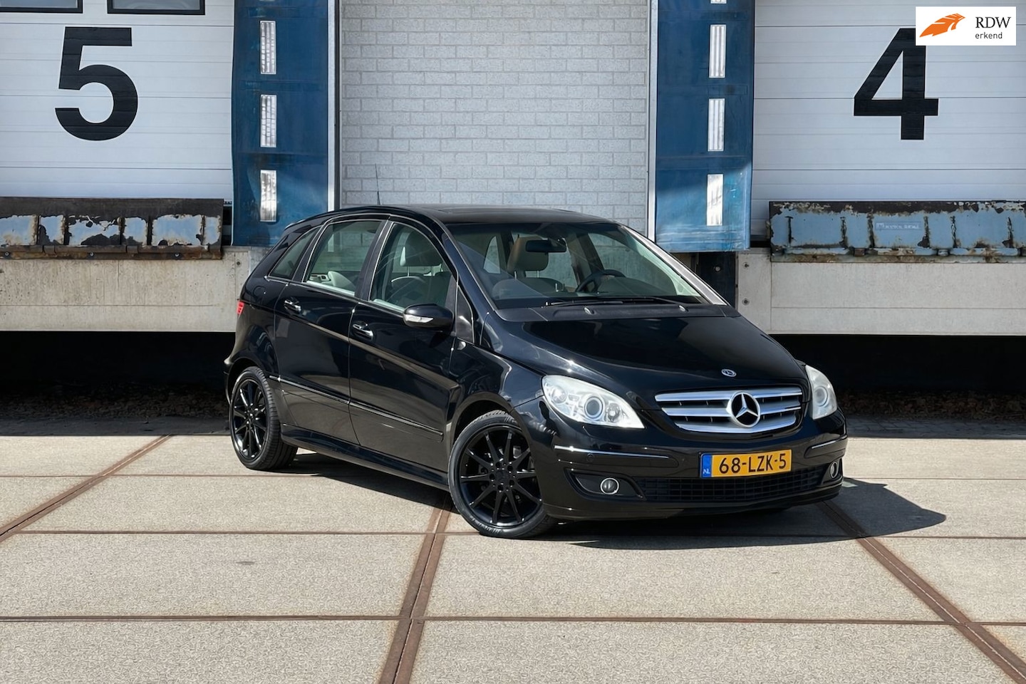 Mercedes-Benz B-klasse - 200 Turbo 200 Turbo (193 PK+PANO+AUT+LEER) - AutoWereld.nl