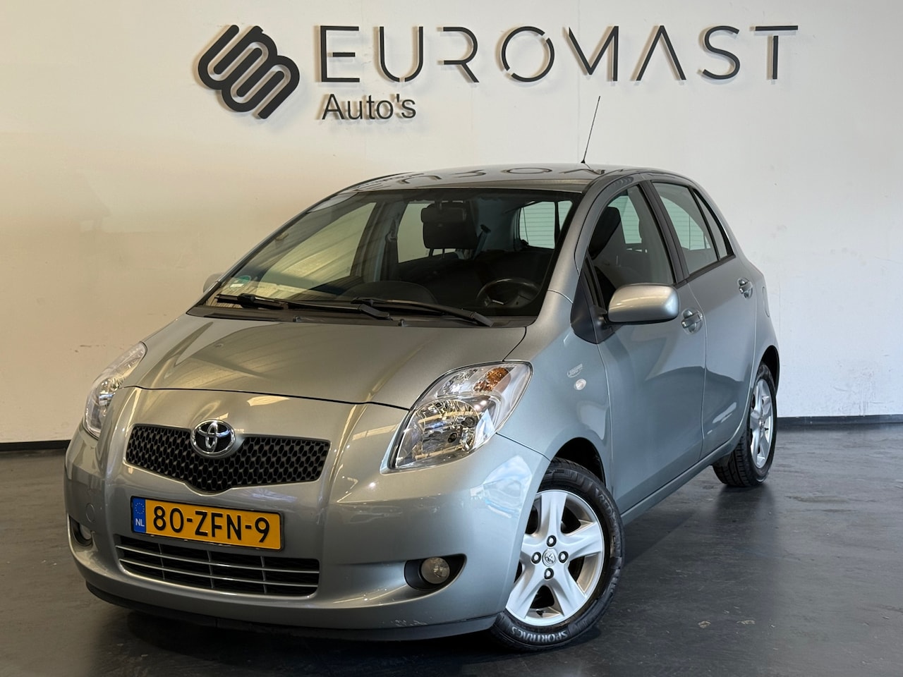 Toyota Yaris - 1.3 VVTi Terra Airco 5d Elektrische Ramen Nieuwe Apk - AutoWereld.nl