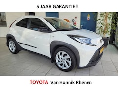 Toyota Aygo X - 1.0 VVT-i First | Apple-carplay | Stoelverwarming | LED | LM vel