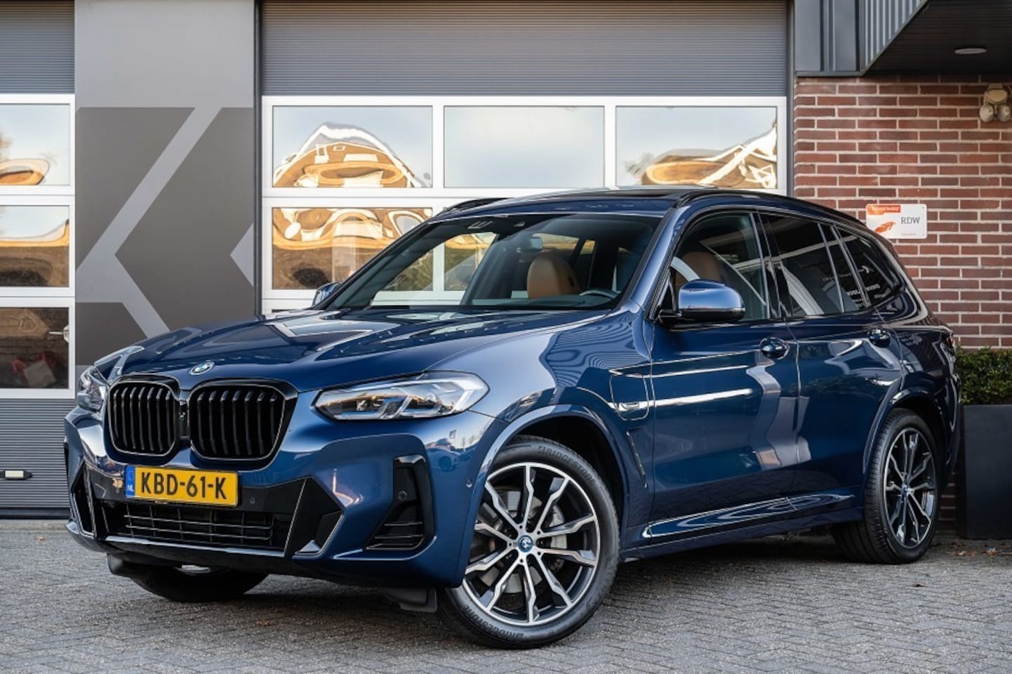 BMW X3 - xDrive30e High Executive M Sport | Panorama | Head-Up | Laser | Comfort Access | Trekhaak - AutoWereld.nl
