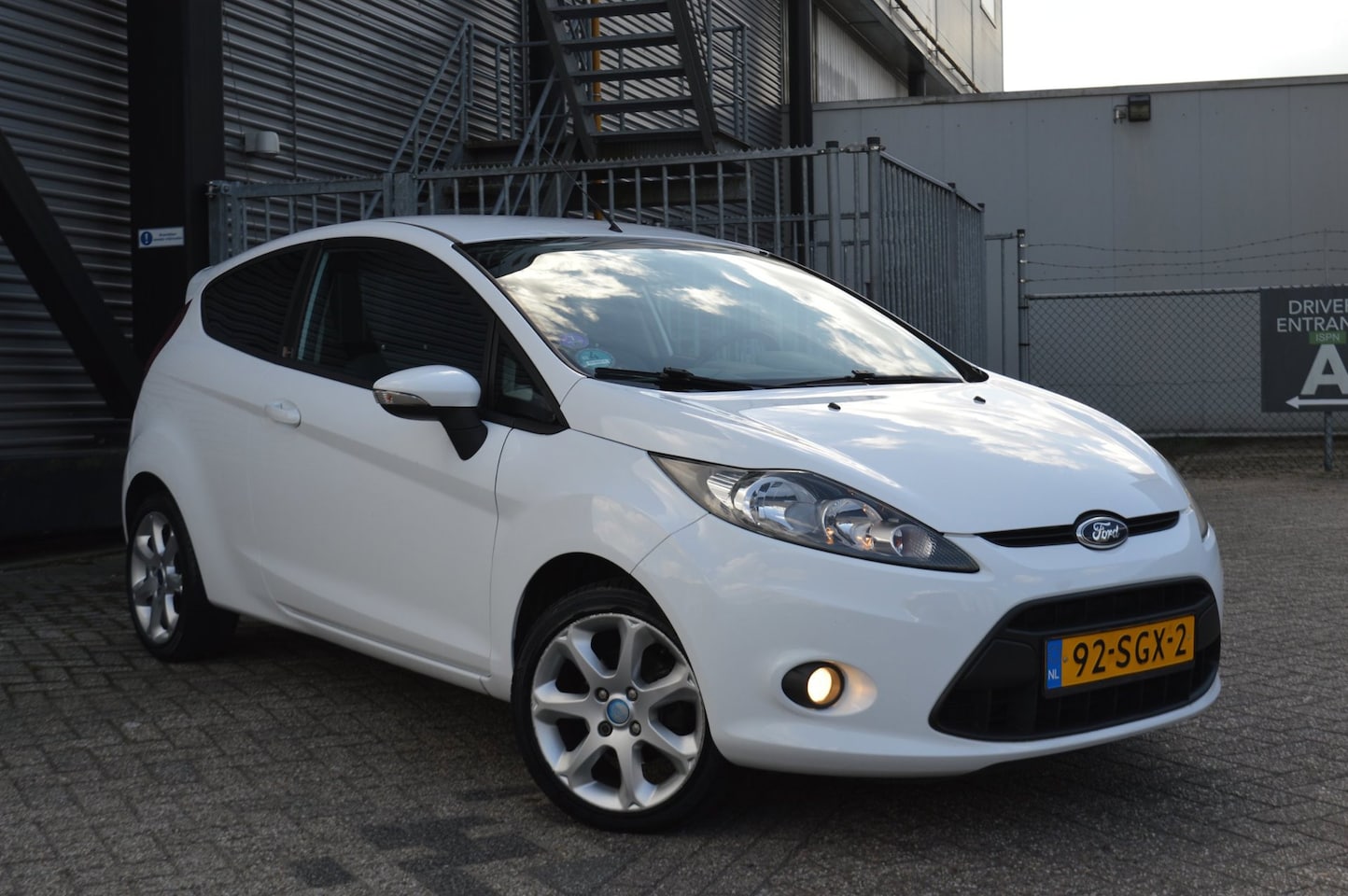 Ford Fiesta - 1.25 S-Edition bj11 airco elec pak mooie auto - AutoWereld.nl