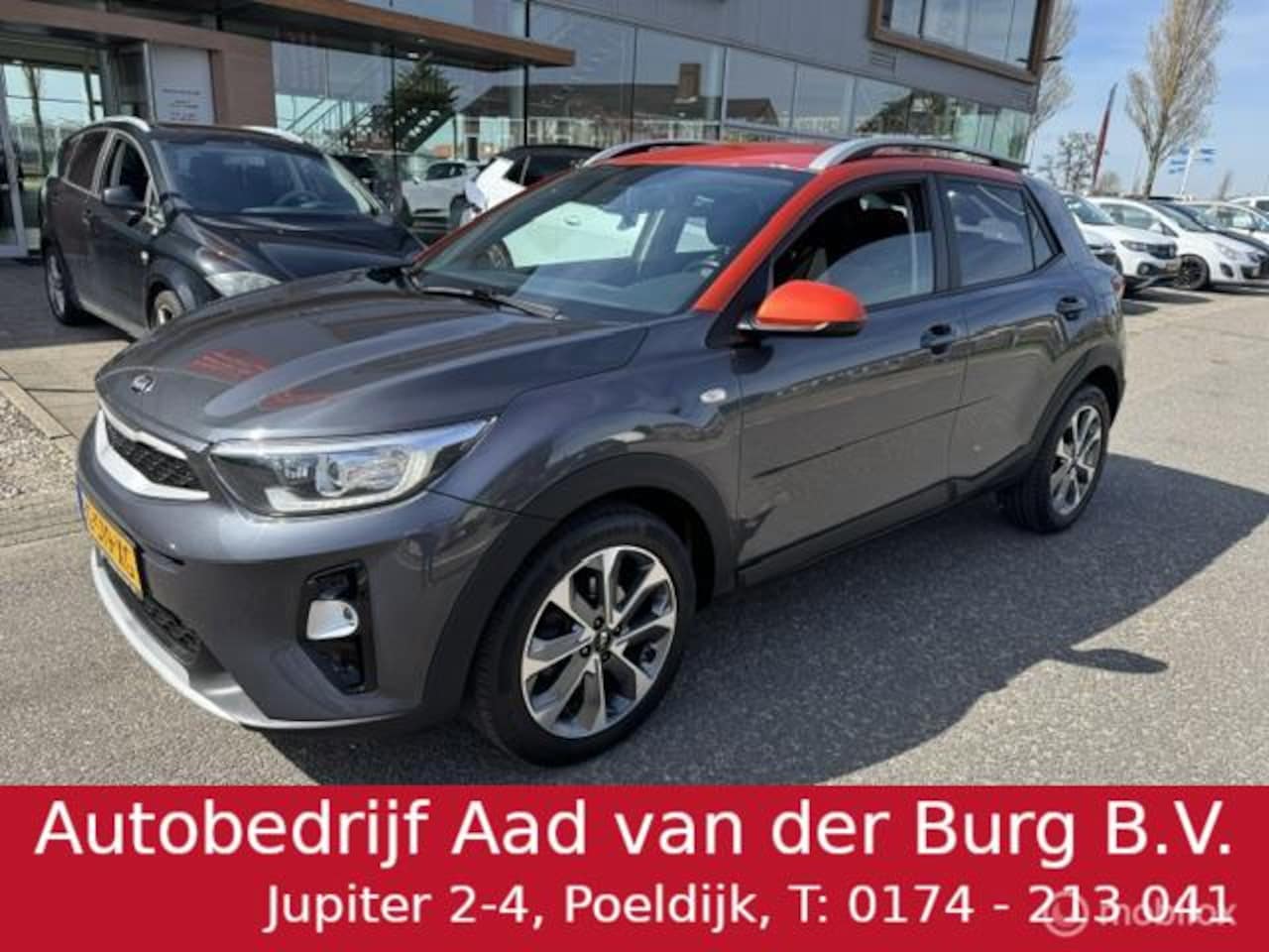 Kia Stonic - 1.0 T-GDI Dynamic 17 inch velgen & banden , Prive glas , Navigatie , Bluetooth Priveglas , - AutoWereld.nl