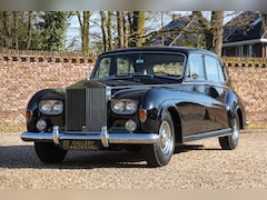 Rolls-Royce Phantom - V by James Young "The 1962 Paris Salon-Porte de Versailles" The condition is unique and pr