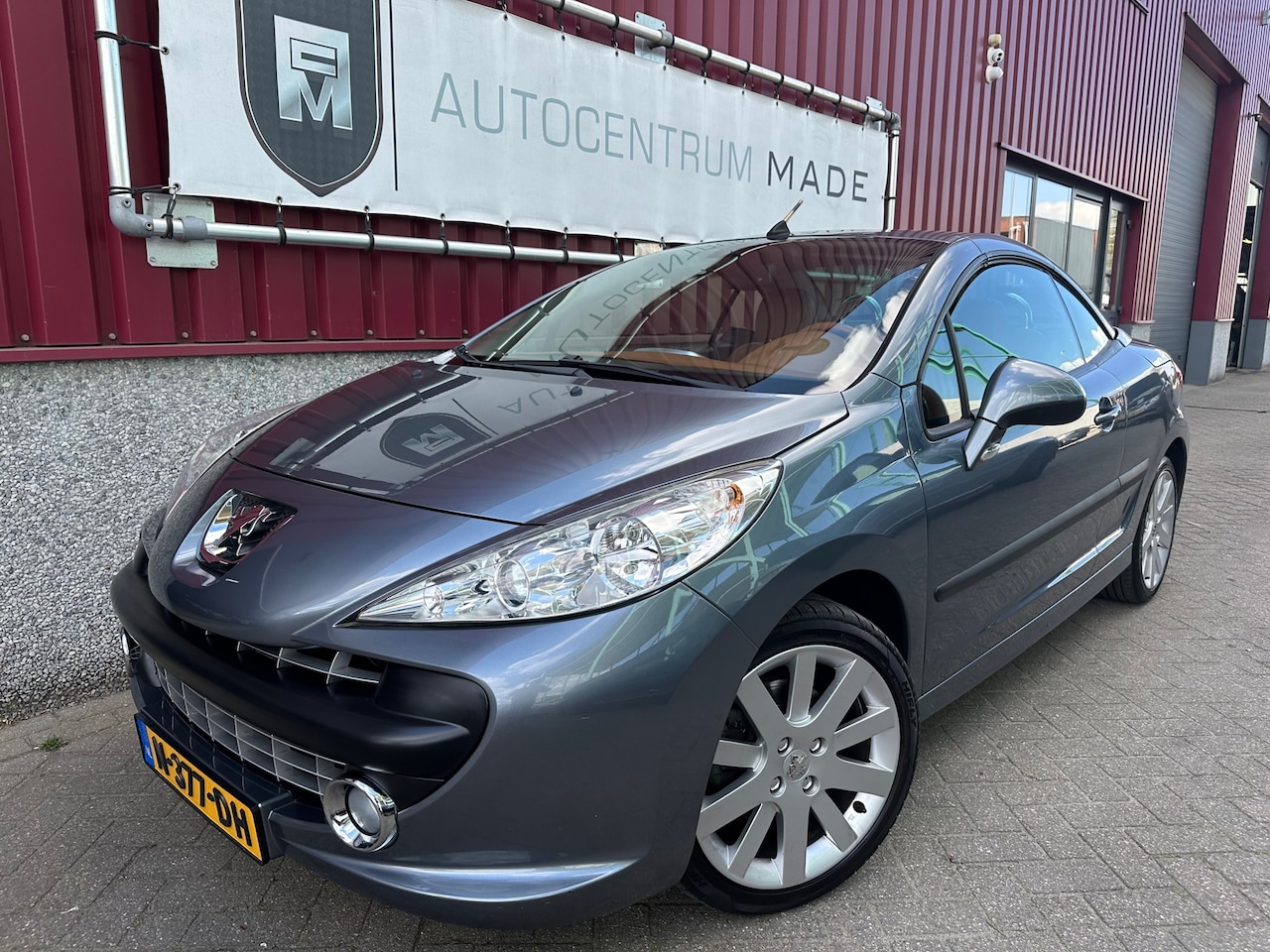 Peugeot 207 CC - 1.6 VTi Féline // Automaat // Leer // PDC // Clima // 79 DKM NAP // - AutoWereld.nl