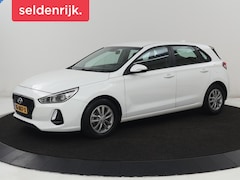 Hyundai i30 - 1.0 T-GDI Comfort | Carplay | Navigatie | Camera | Trekhaak | Climate control | Parkeerhul