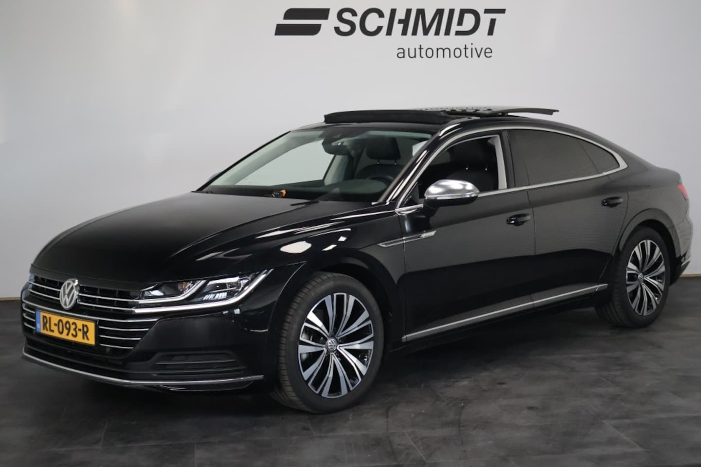 Volkswagen Arteon - 2.0 TSI Elegance 190pk DSG | Panoramadak | Trekhaak | Matrix LED - AutoWereld.nl