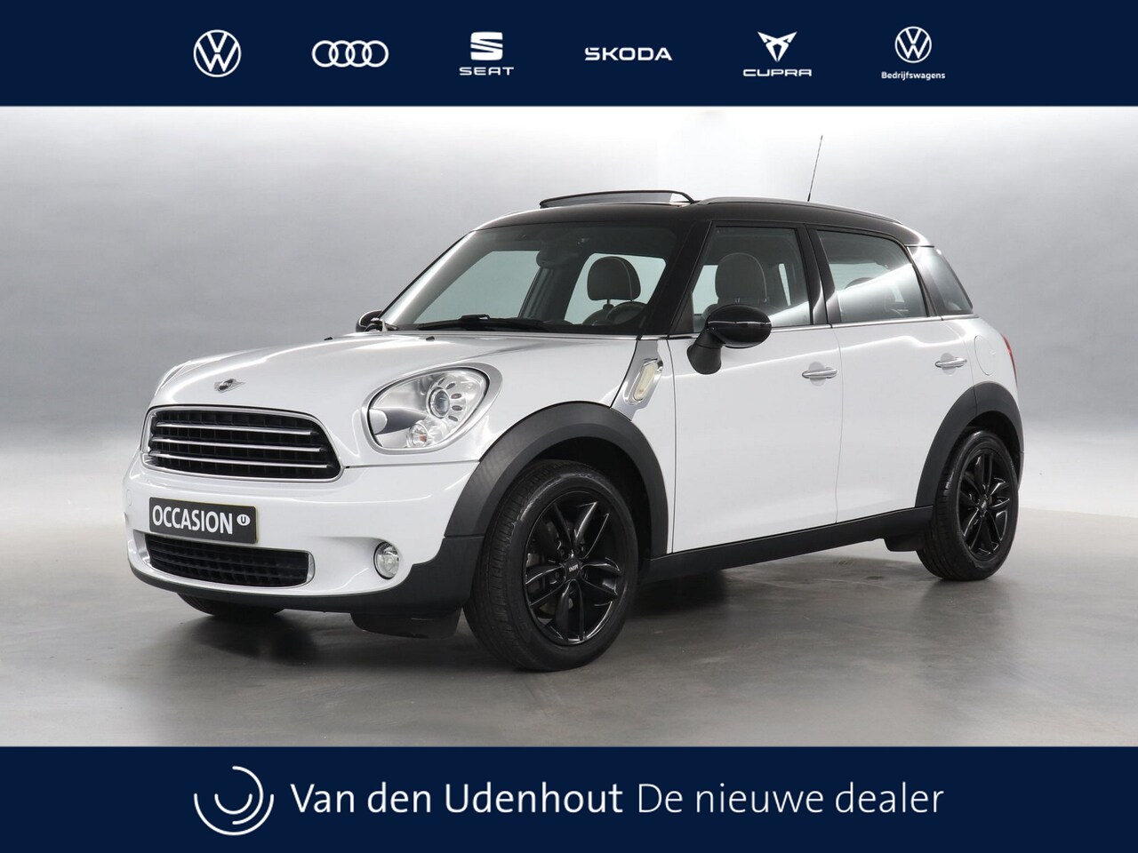 MINI Countryman - Mini 1.6 122pk Cooper Holland Street / Navigatie / Panoramadak / Leder - AutoWereld.nl