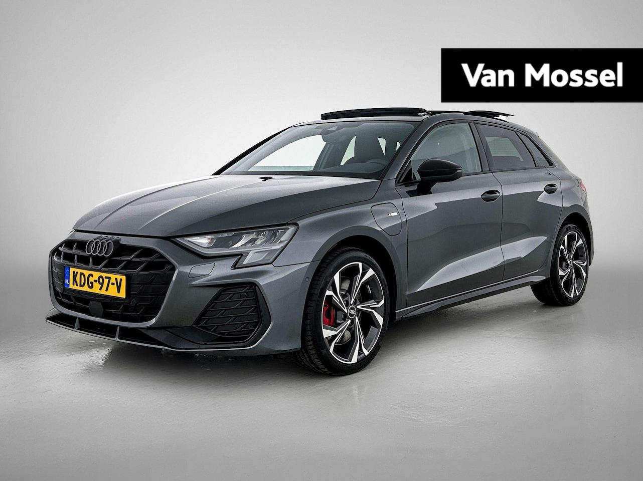 Audi A3 Sportback - 45 TFSI e S edition Competition | Automaat | Panoramadak | Apple Carplay / Android Auto | - AutoWereld.nl