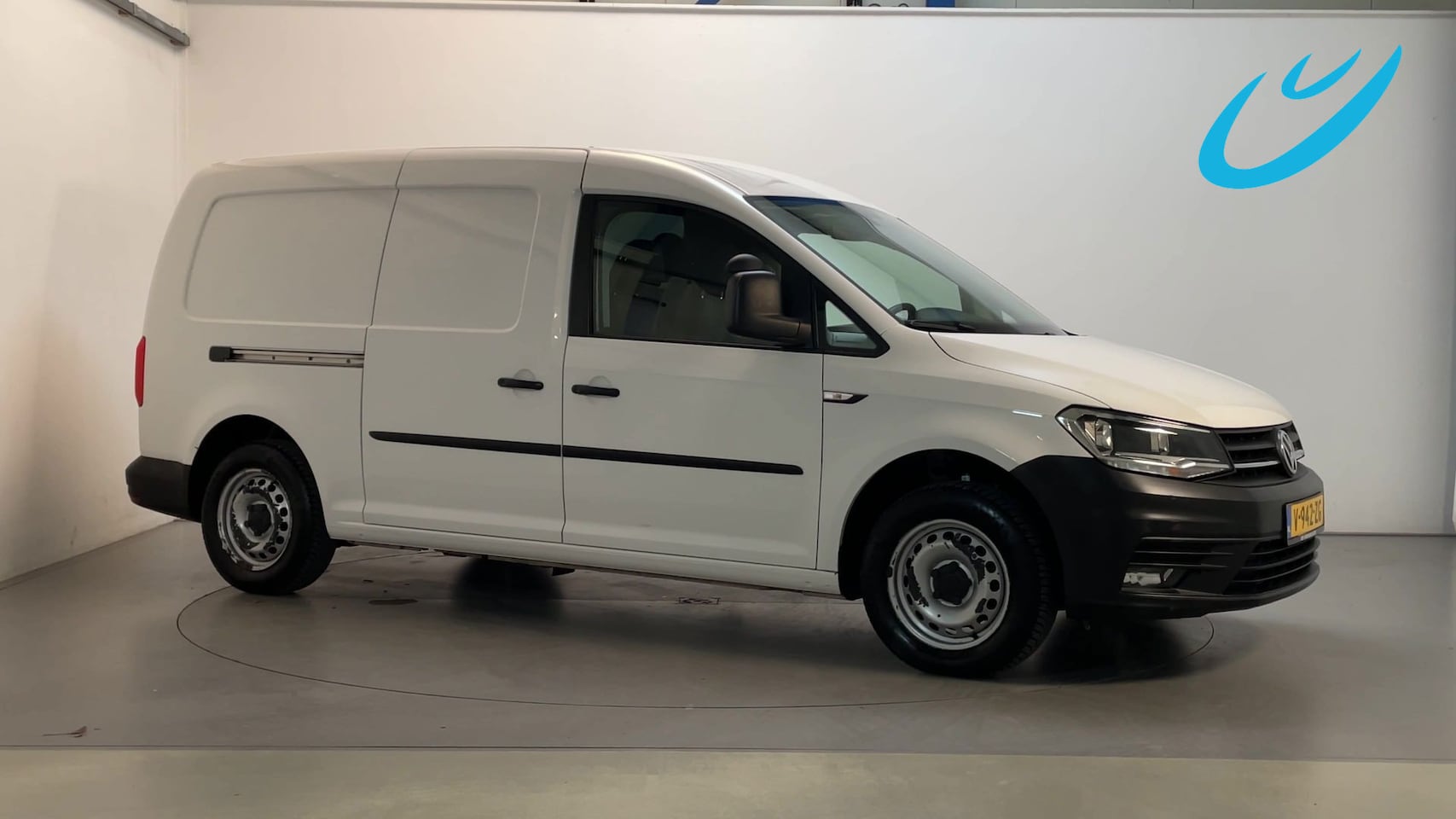 Volkswagen Caddy Maxi - 2.0 TDI L2H1 102pk DSG Maxi Comfortline Parkeersensoren Navigatie Cruise Control - AutoWereld.nl