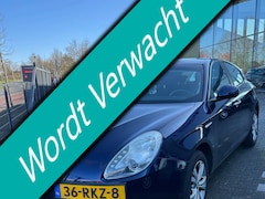 Alfa Romeo Giulietta - 1.4 T 120pk Distinctive 2e eig. Clima Cruise Trekhaak