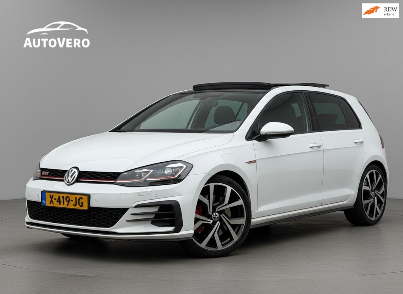 Volkswagen Golf - 2.0 TSI GTI Performance|Pano|Virtual|Stoelverwarming|Clima|Carplay - AutoWereld.nl