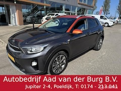 Kia Stonic - 1.0 T-GDI DynamicLine 17 inch velgen , Navigatie & Achteruit rij camera , Bluetooth Priveg