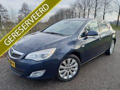 Opel Astra - 1.4 Turbo Cosmo