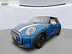 MINI Cooper - 1.5 Camden Edition NL-AUTO | LAGE KM STAND | NAVI | 1/2 LEDER