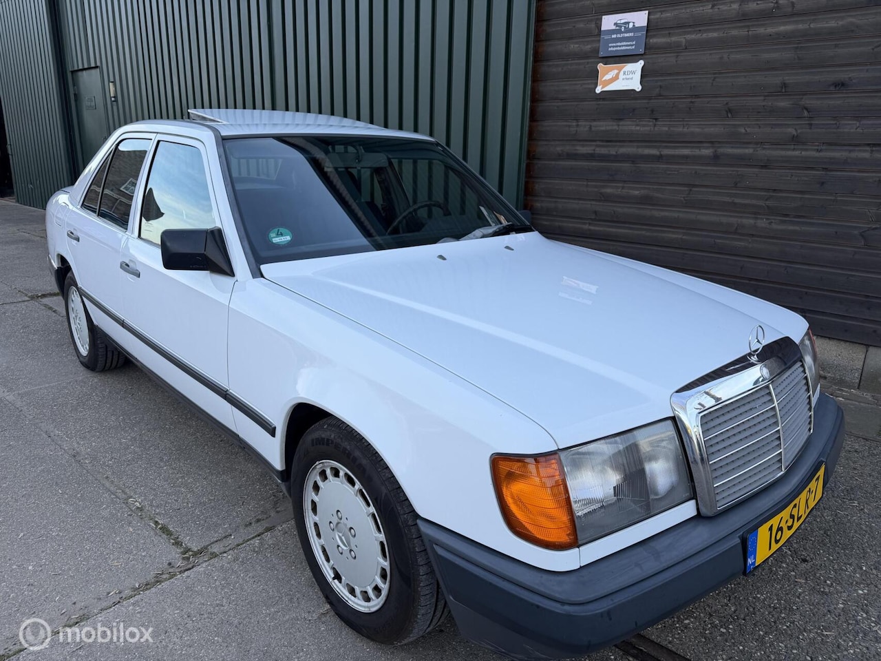 Mercedes-Benz E-klasse - 300 e 300 E - AutoWereld.nl