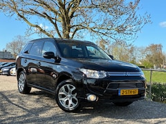 Mitsubishi Outlander - 2.0 PHEV Instyle | Schuif/kantel dak + Leder + Cruise + Clima nu € 12.975,