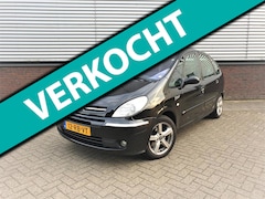Citroën Xsara Picasso - 2.0i-16V AUT, Panorama dak APK 11-26 Trekhaak