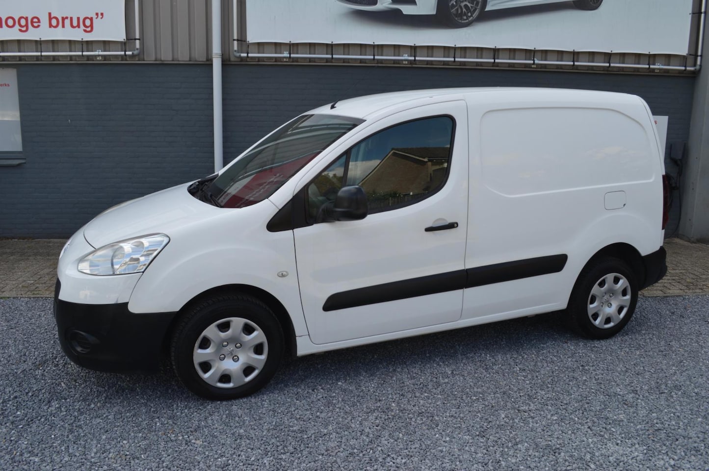 Peugeot Partner - 120 1.6 HDI 2014 Airco Grijs Kenteken Nette Staat - AutoWereld.nl