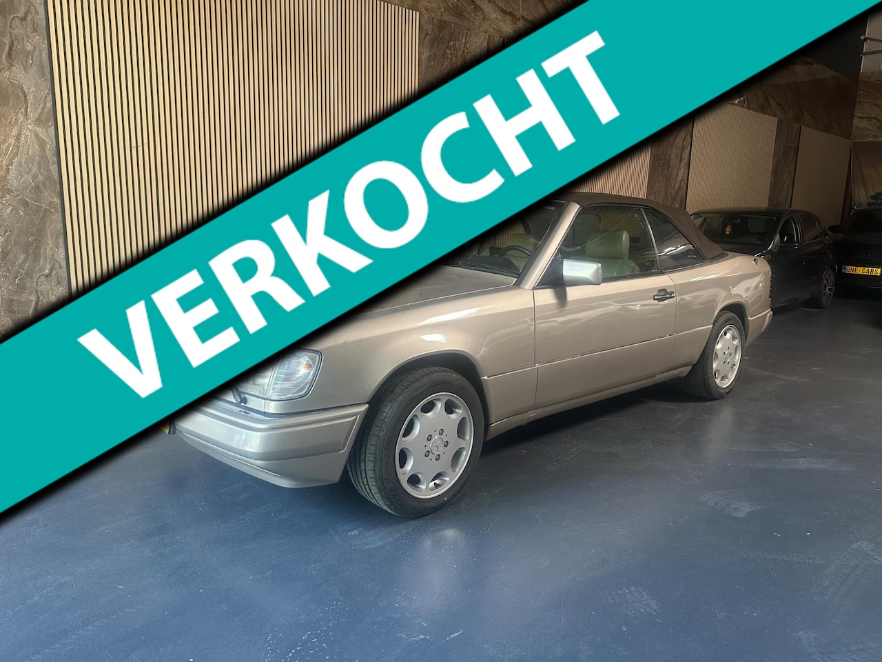 Mercedes-Benz E-klasse Cabrio - 320 FACELIFT w124 FULL OPTIONS AIRCO 2 JAAR APK - AutoWereld.nl