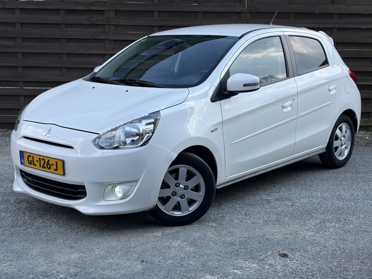 Mitsubishi Space Star - 1.2 Instyle / AUT / CAMERA / PARELMOER-WIT / NAVI / NAP - AutoWereld.nl