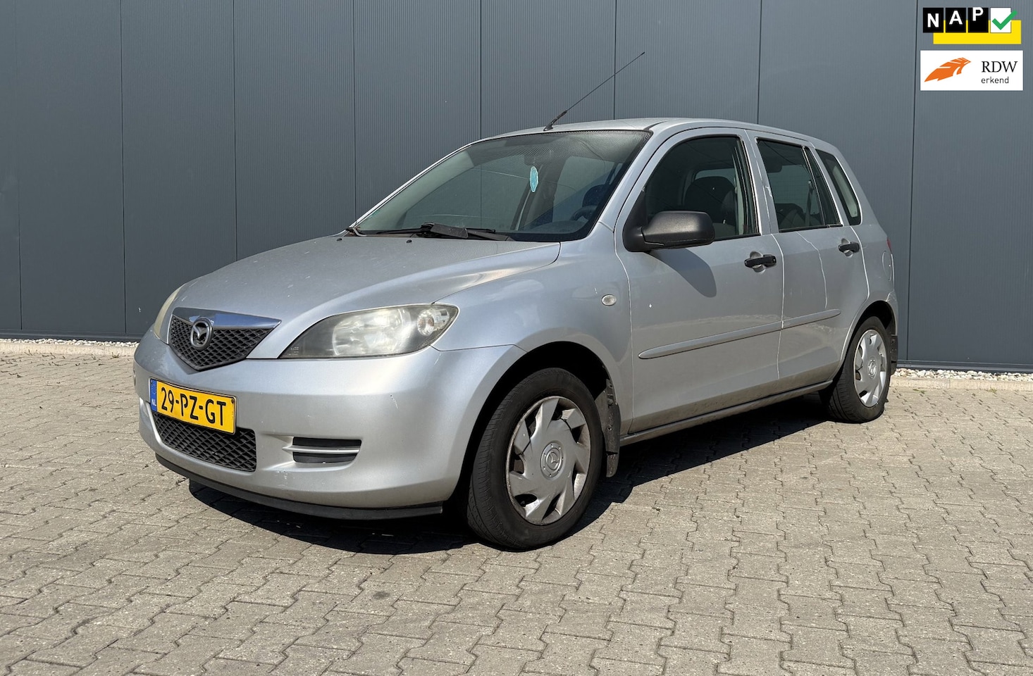 Mazda 2 - 1.4 Exclusive Airco Trekhaak Handel of Export - AutoWereld.nl