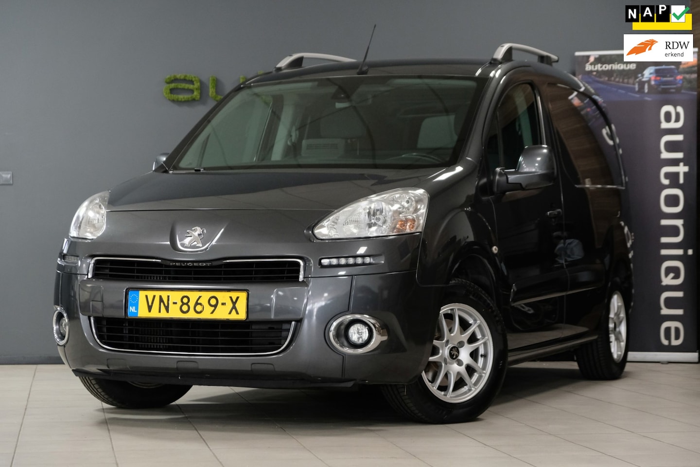 Peugeot Partner - 120 1.6 e-HDI L1 Navteq 2Tronic *SLECHTS 113dkm* NW APK 4 NIEUW BANDEN - AutoWereld.nl