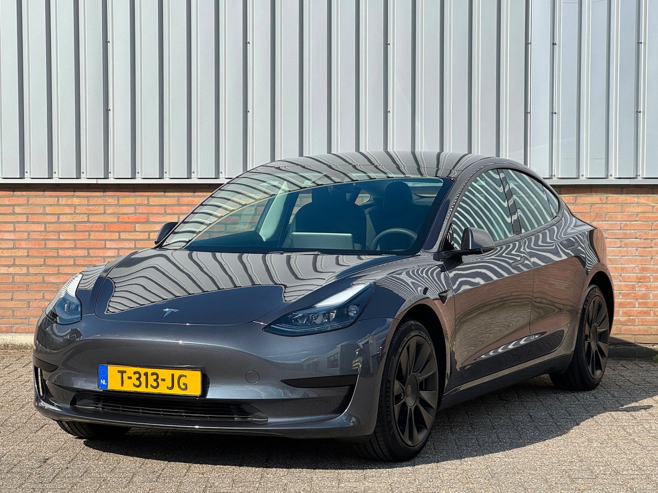 Tesla Model 3 - Standard RWD Plus 60 kWh LFP/ SOH 93.5% - AutoWereld.nl