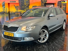 Skoda Superb Combi - 1.8 TSI Ambition Trekhaak|Parkeer Sensor