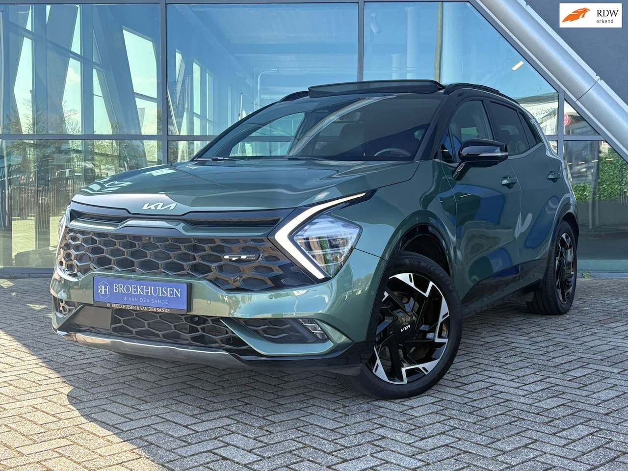 Kia Sportage - 1.6 T-GDi Plug-in Hybrid AWD GT-PlusLine 265pk Panoramadak / Stoelventilatie / Trekhaak - AutoWereld.nl