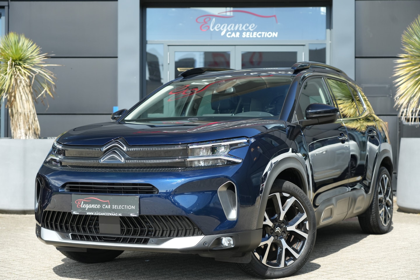 Citroën C5 Aircross - 1.2 PureTech Shine 136pk Navigatie/Panoramadak/Camera - AutoWereld.nl