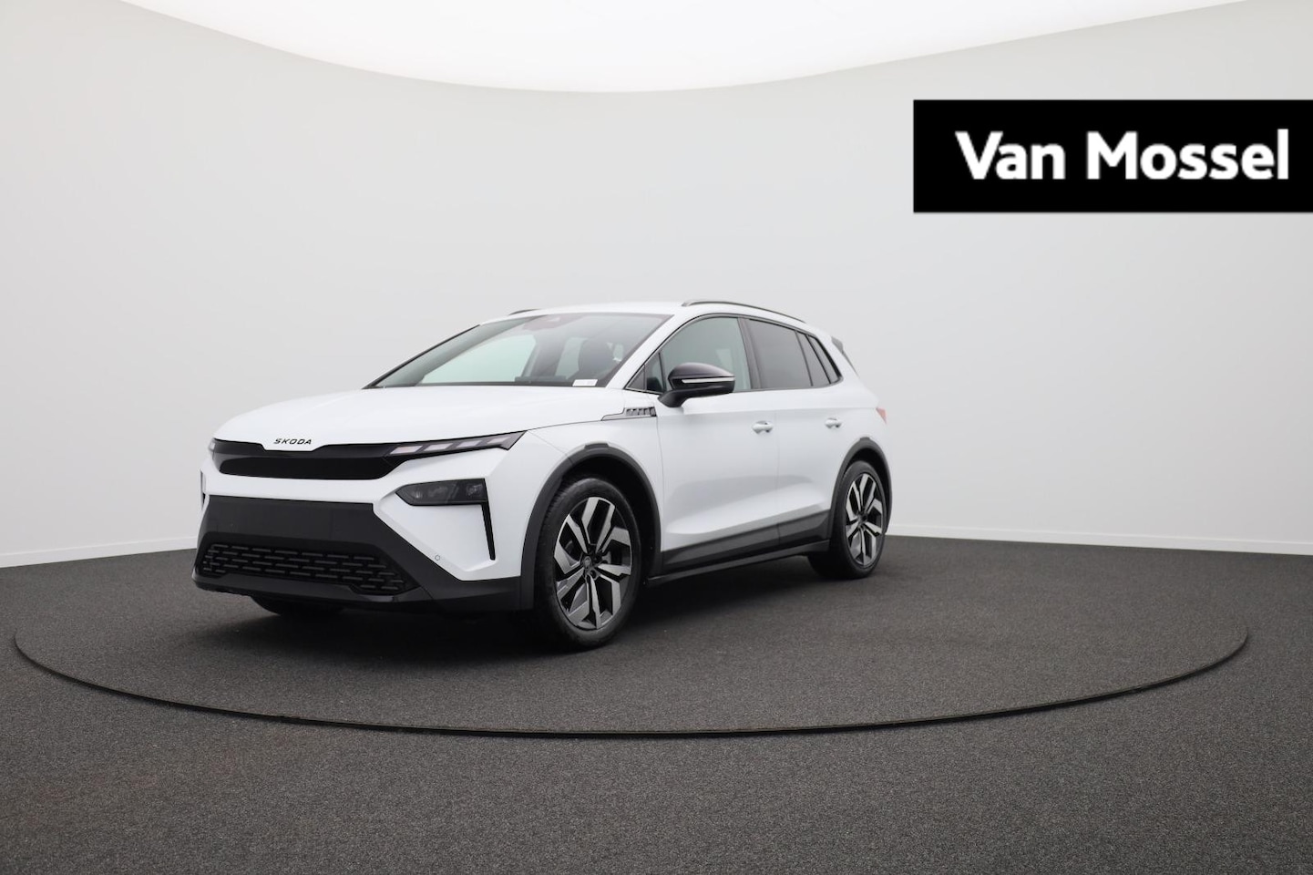 Skoda Elroq - 85 Sportline | 17% BIJTELLING | SFEERVERLICHTING | CAMERA | ADAPTIEF CRUISECONTROL | WINTE - AutoWereld.nl