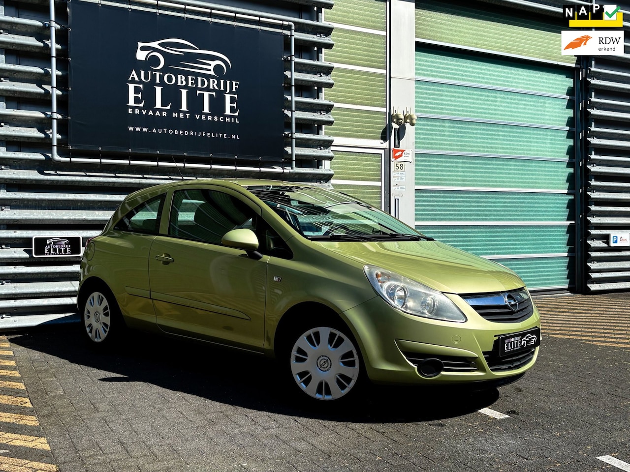 Opel Corsa - 1.2-16V Enjoy |1e Eigenaar|Automaat|30911KM NAP!! - AutoWereld.nl