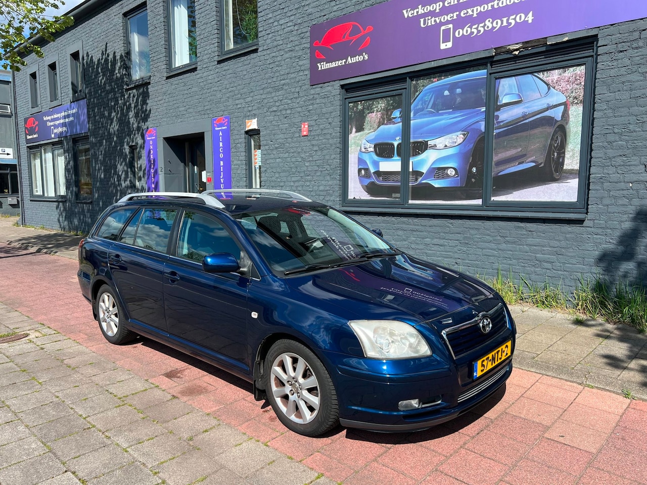Toyota Avensis Wagon - 1.8 VVTi Linea Terra 1.8 VVTi Linea Terra - AutoWereld.nl