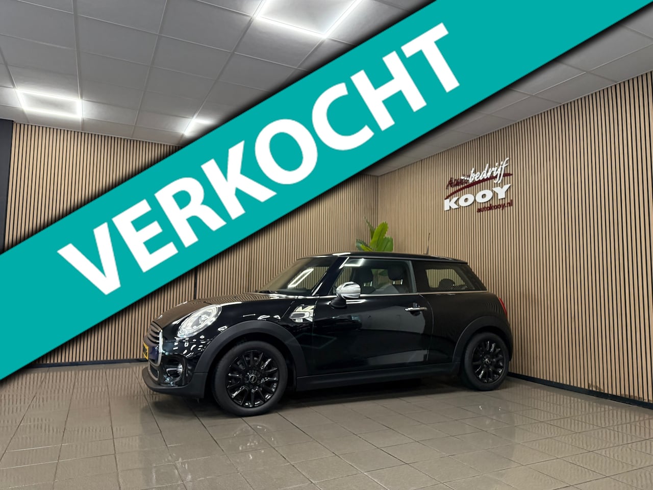 MINI Cooper - Mini 1.5 * Navigatie / Cruise control / LM Velgen / NL Auto * - AutoWereld.nl