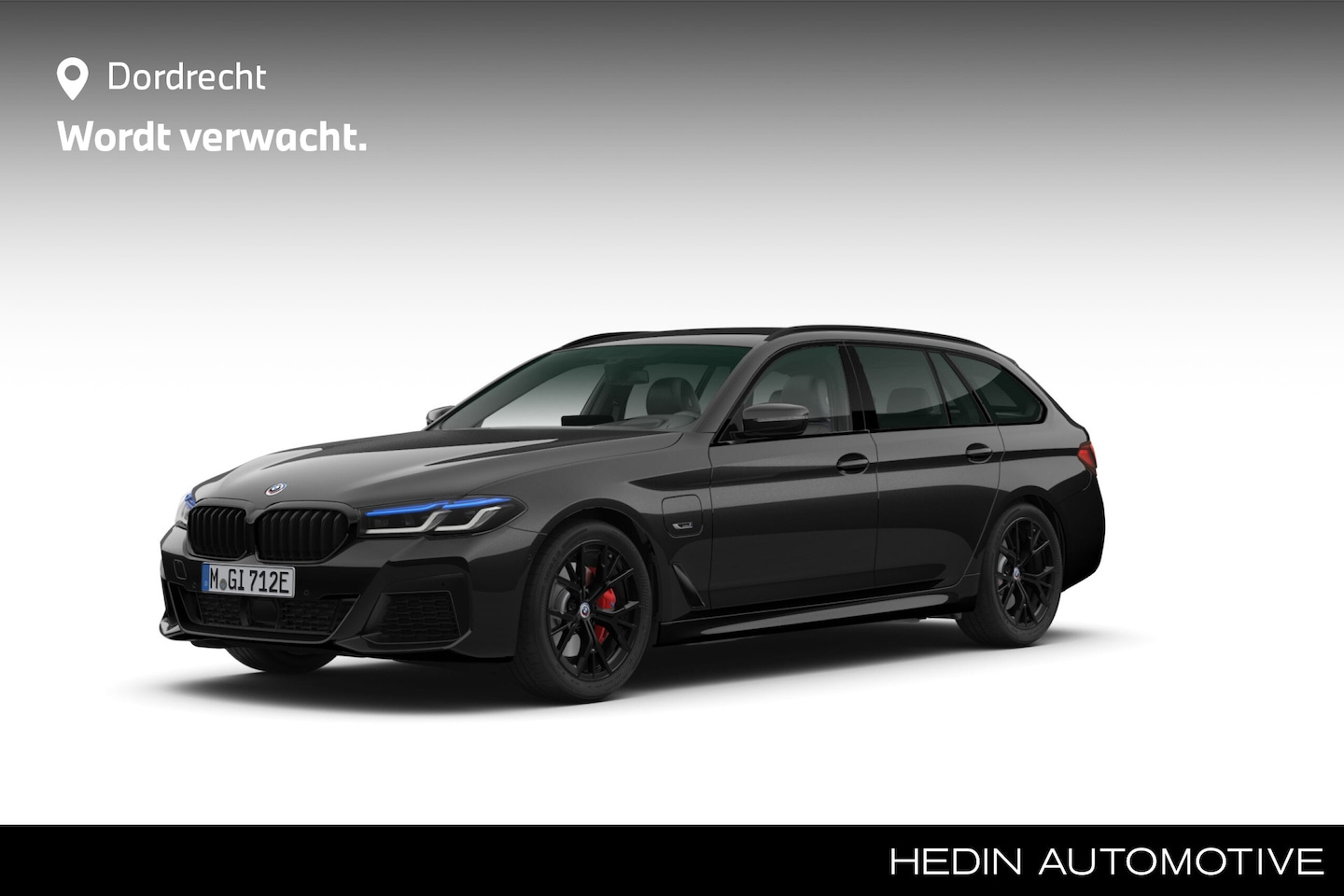 BMW 5-serie Touring - 530e xDrive M-Sport Pro | 19" | Head-Up | Laser | Harman Kardon | Trekhaak | Driving Assis - AutoWereld.nl