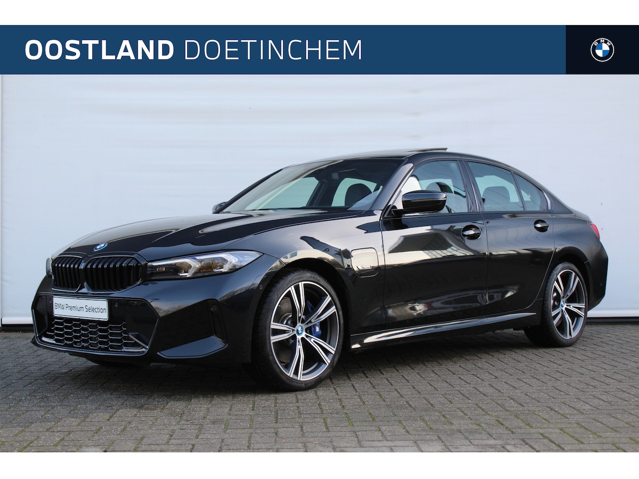 BMW 3-serie - 320e High Executive M Sport Automaat / Schuif-kanteldak / Trekhaak / Sportstoelen / Comfor - AutoWereld.nl