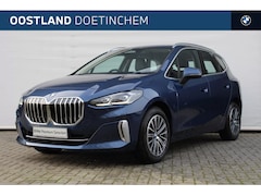 BMW 2-serie Active Tourer - 218i Luxury Line Automaat / Sportstoelen / Achteruitrijcamera / Comfort Access / Adaptieve