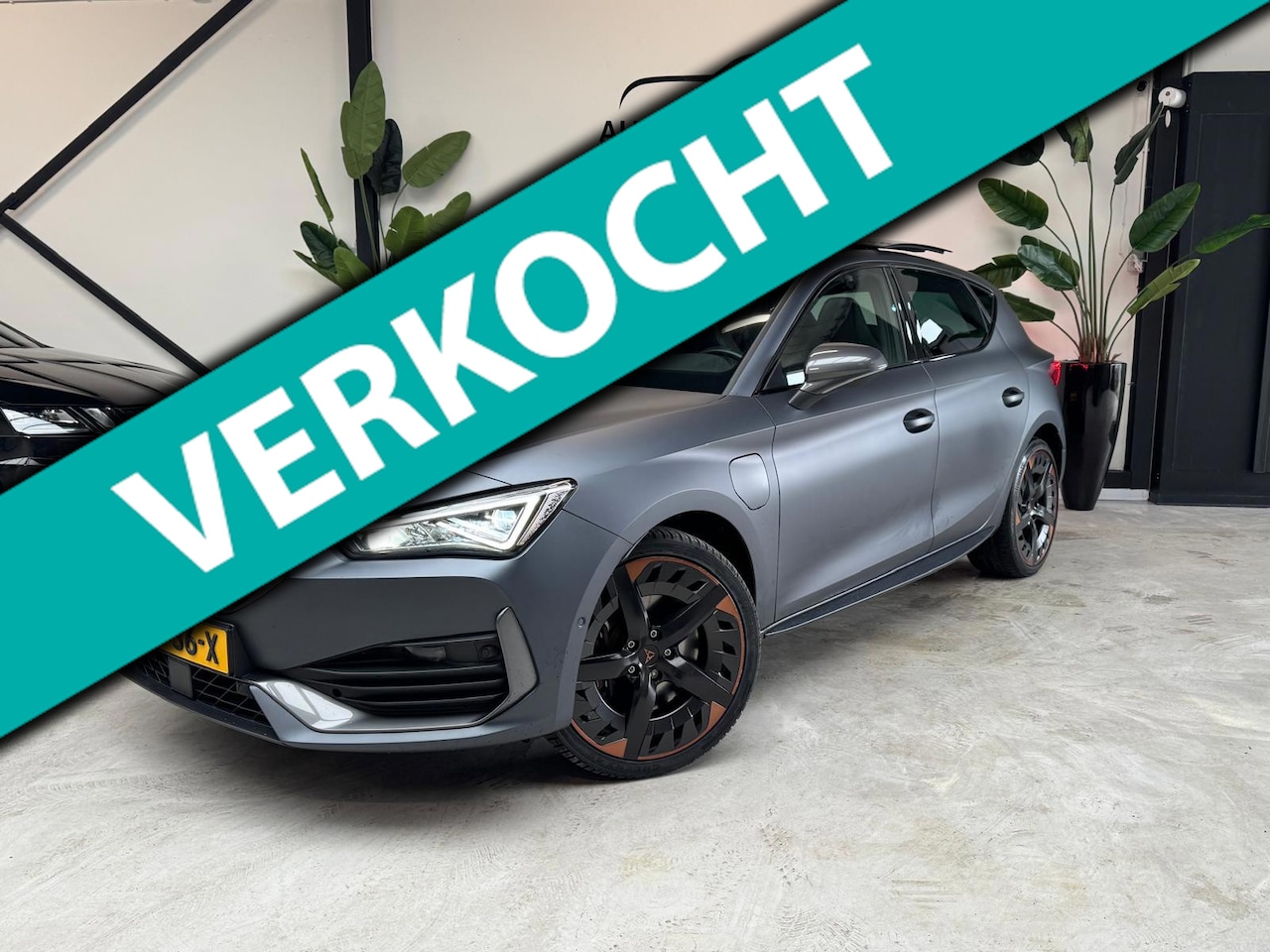 CUPRA Leon - 1.4 e-Hybrid VZ Adrenaline PANO AUT LED SFEERVERLICHTING MEMORY - AutoWereld.nl