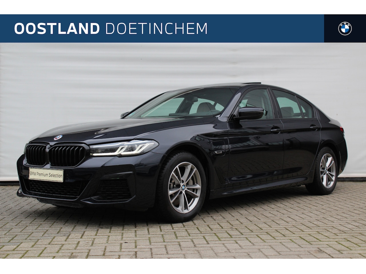 BMW 5-serie - 530e High Executive M Sport Automaat / Schuif-kanteldak / Laserlight / Stoelverwarming / C - AutoWereld.nl