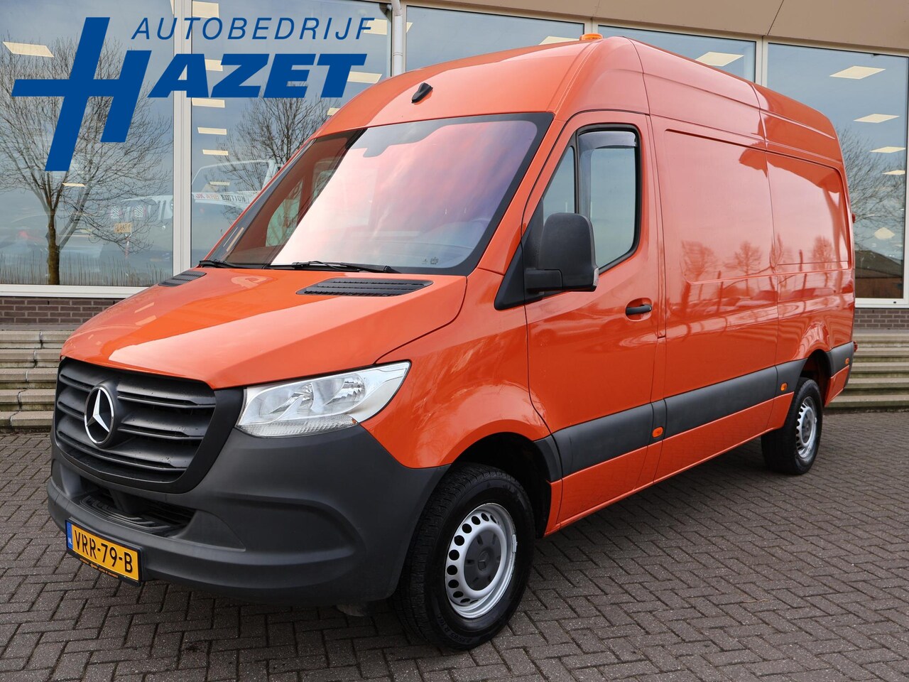 Mercedes-Benz Sprinter - 316 2.2 CDI 163 PK L2H2 + 3500 KG TREKHAAK | APPLE CARPLAY | STANDKACHEL | CAMERA - AutoWereld.nl