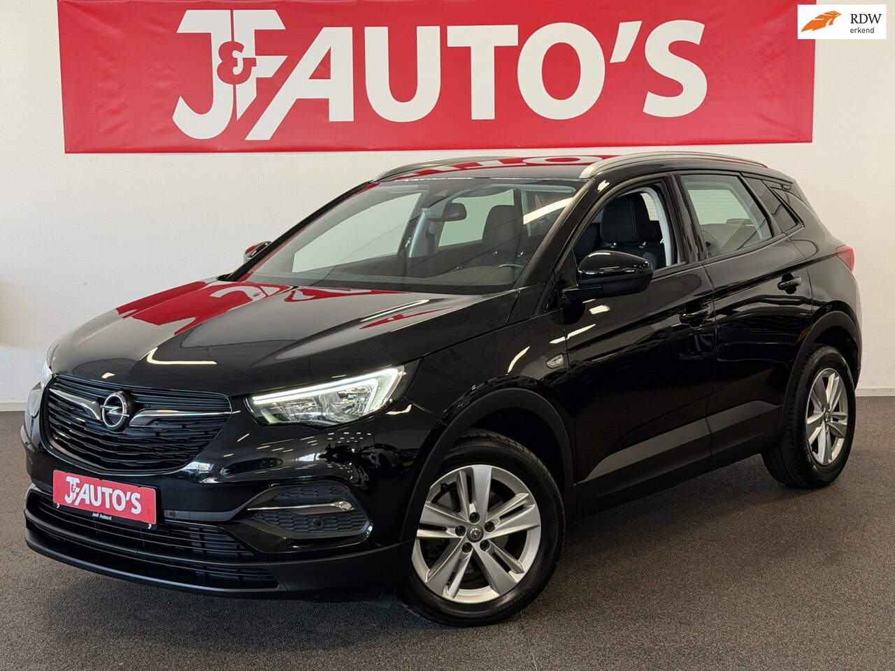 Opel Grandland X - 1.2 Turbo Innovation|NAVIGATIE|CAMERA|CRUISE|AITOMAAT - AutoWereld.nl