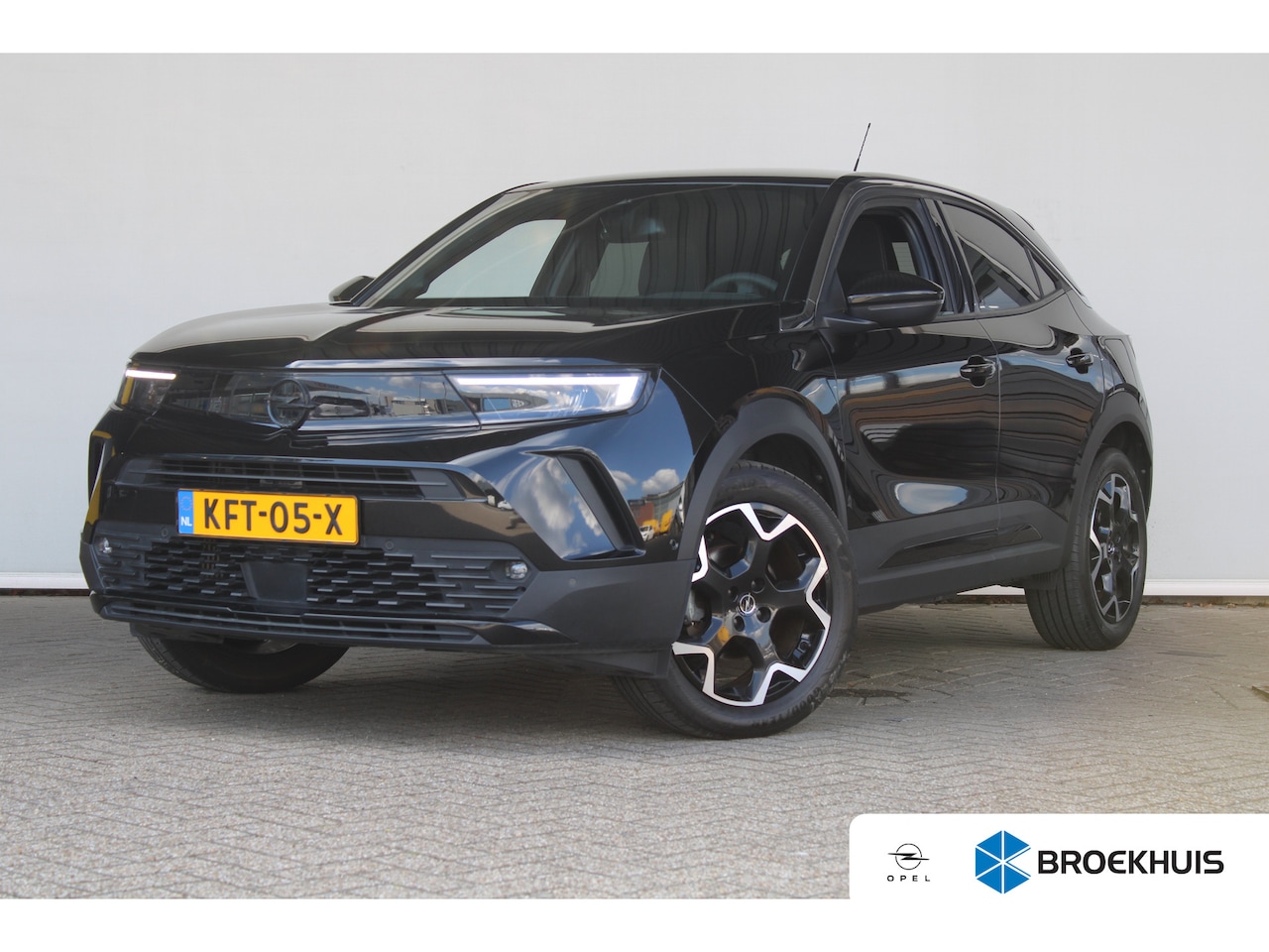 Opel Mokka - 1.2 Turbo Ultimate | Camera | Alcantara bekleding | Adaptive cruise | Stoel- & stuurverwar - AutoWereld.nl