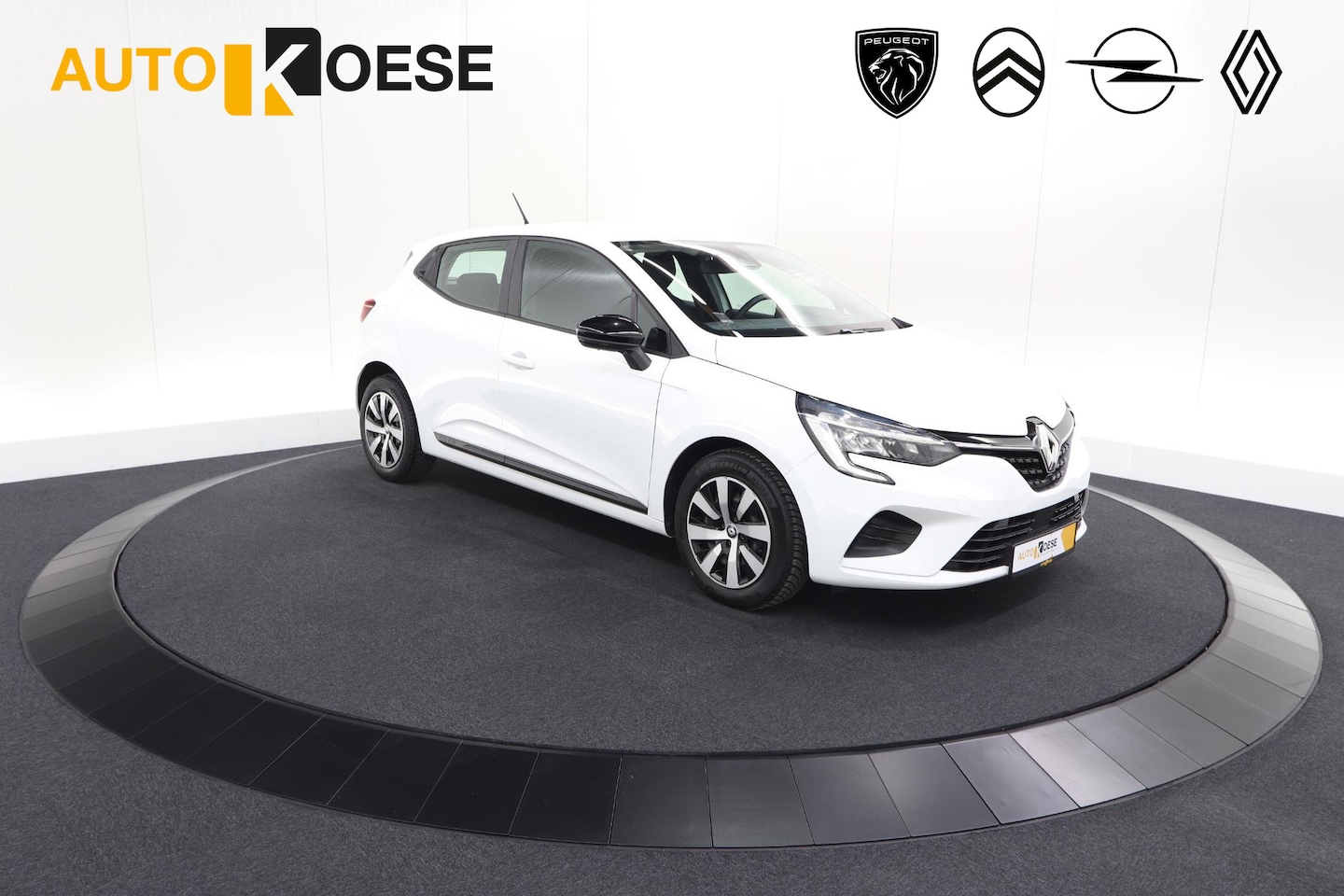 Renault Clio - TCe 90 Equilibre | Parkeersensoren | Apple Carplay | Cruise Control | Airco - AutoWereld.nl