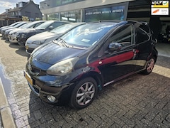 Toyota Aygo - 1.0-12V Dynamic Navigator | 2E EIGENAAR | 12MND GARANTIE | ANDROID | AIRCO | LMV |