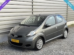 Toyota Aygo - 1.0-12V Aspiration AUTOMAAT|AIRCO|NETTE AUTO|ELEK PAKKET