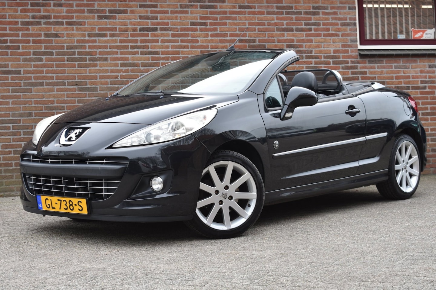 Peugeot 207 CC - 1.6 VTi Roland Garros '10 Leder Clima Inruil mogelijk - AutoWereld.nl