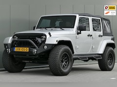 Jeep Wrangler Unlimited - 3.6 Sahara Trekhaak Leder Stoelverwarming