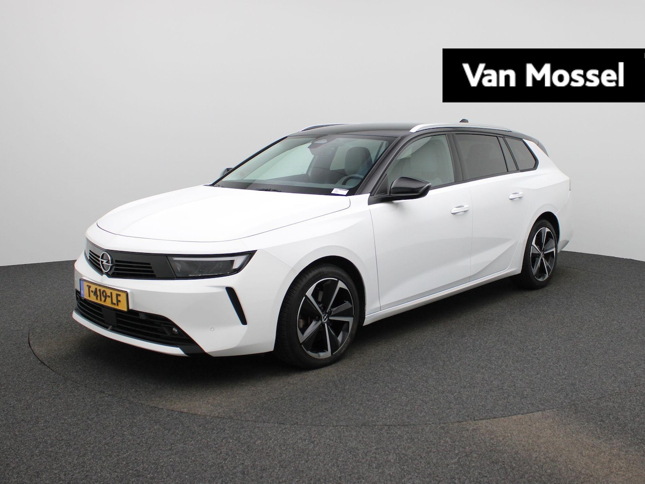 Opel Astra Sports Tourer - 1.2 Business Elegance | Apple Carplay/Android Auto | Parkeer Camera | - AutoWereld.nl