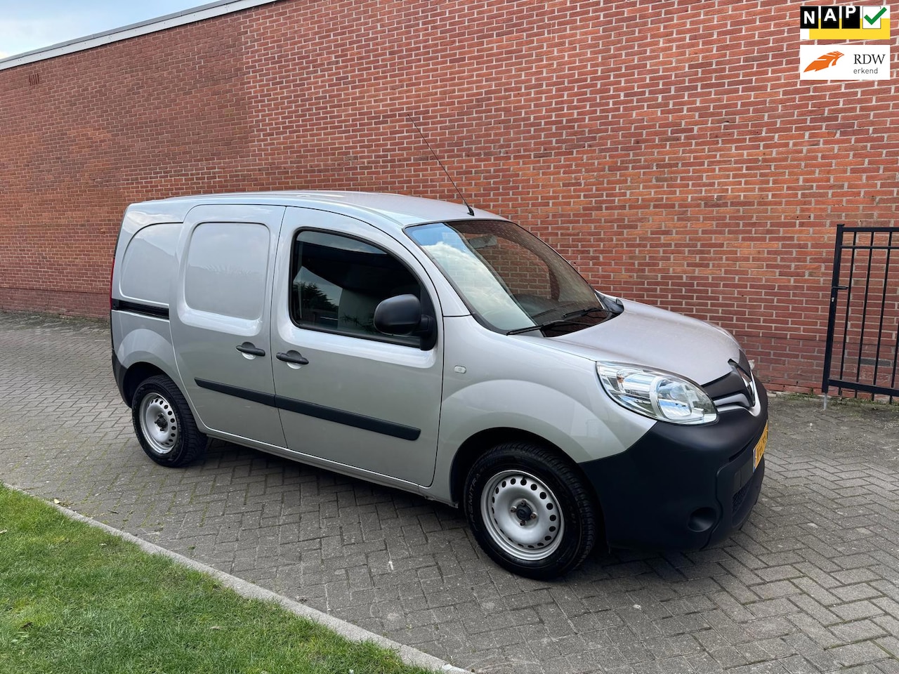 Renault Kangoo - 1.5 dCi 75 Energy Comfort Airco Cruise Pdc - AutoWereld.nl